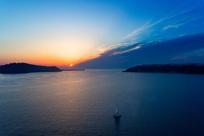 Private Sunset Cruise with Dinner and Drinks! - Exploring the Details of the Santorini Sunset Cruise