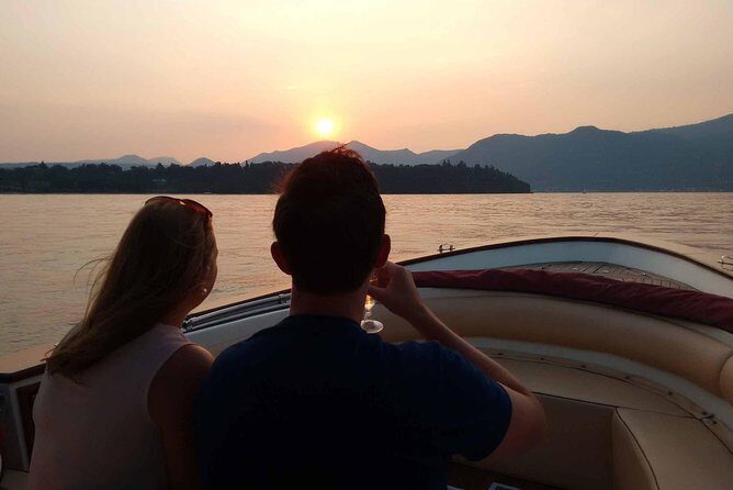 Private sunset cruise with toast - The Overall Value
