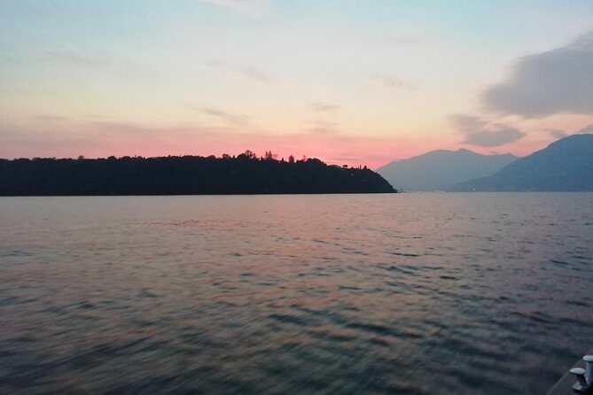 Private sunset cruise with toast - Who Will Love This Tour?