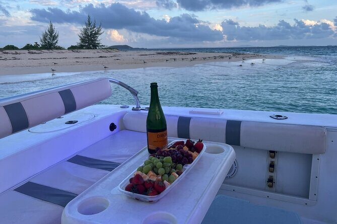 Private Sunset Escape: Sailing an Island Paradise - Key Points
