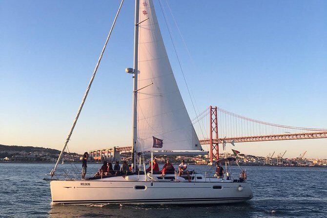 Private Sunset Sailing cruise from Lisbon - FAQs
