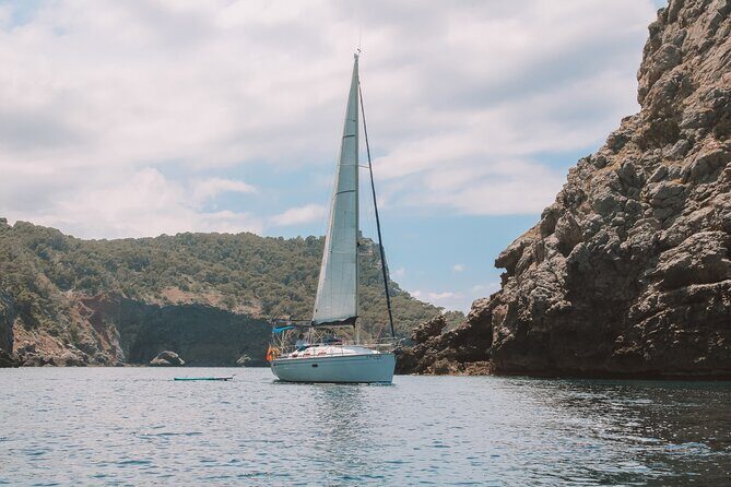 Private Sunset Sailing Tour along the North Coast - FAQ