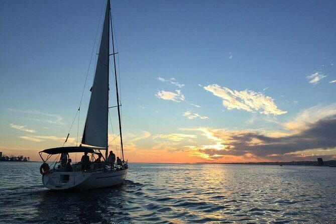 Private Sunset Sailing Tour in Lisbon with welcome drink - A Detailed Look at the Experience