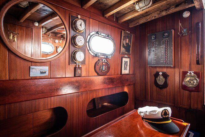 Private Sunset Tour in a Vintage Gozzo on Elba Island - Who Should Consider This Tour?