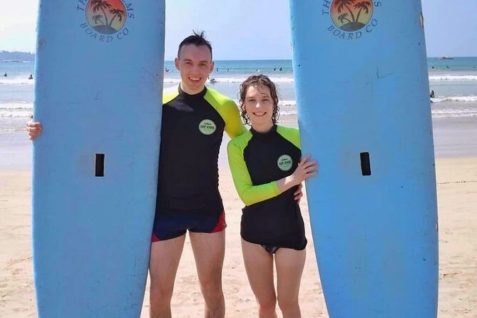 PRIVATE Surf lesson for Beginners Couple - A Fun and Practical Introduction to Surfing in Weligama