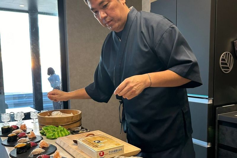 Private Sushi Experience with a Pro Chef in Osaka - Timing, access, and useful checks