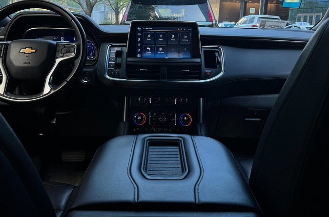 Private SUV Transfer from O'Hare Midway Airport to Chicago - The Sum Up