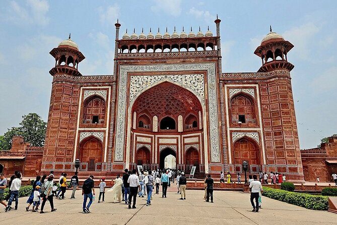 Private Taj Mahal and Fatehpur Sikri Day Trip from Jaipur - Exploring the Tour in Detail: What You Can Expect