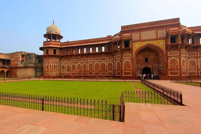 Private Taj Mahal Same Day Tour (Delhi - Agra - Delhi) - FAQs