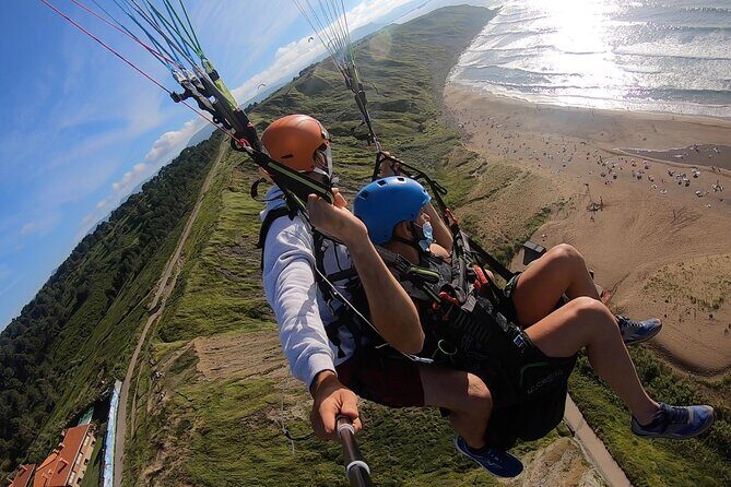 Private Tandem Paragliding Flight in Bizkaia - The Experience from a Traveler’s Perspective