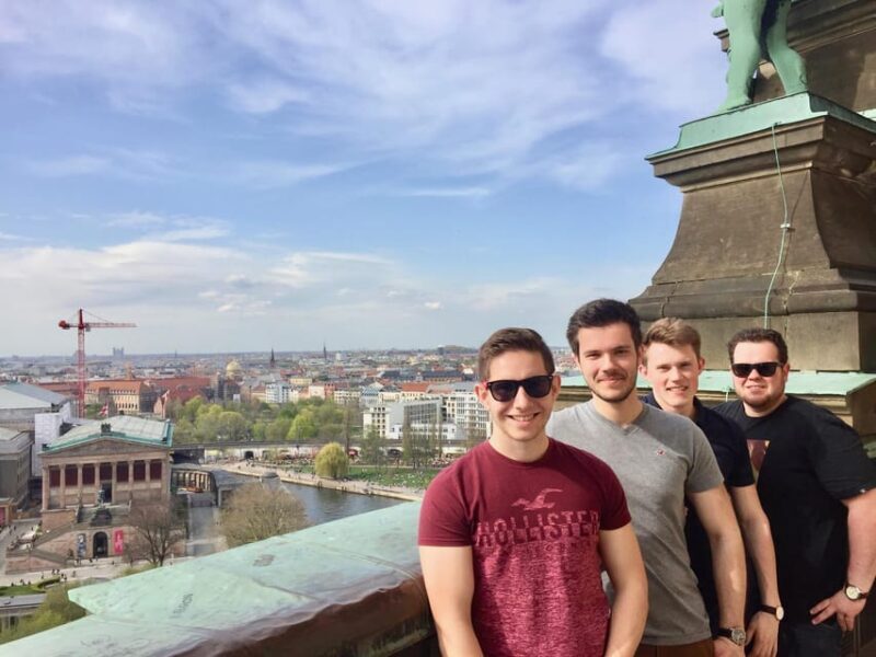 Private Taxi Tour through Berlin Extended & Relaxed ca 6-8h - FAQ