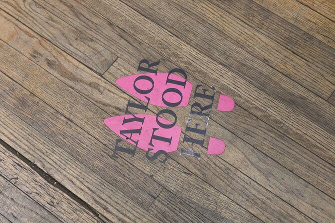 Private Taylor Swift Hotspots Walking Tour - Exploring Taylor Swifts NYC World in Detail