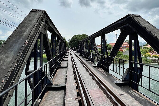 Private to Kanchanaburi via MaeKlong Train Market&Floating market - Kanchanaburi WWII Sites: History and Reflection