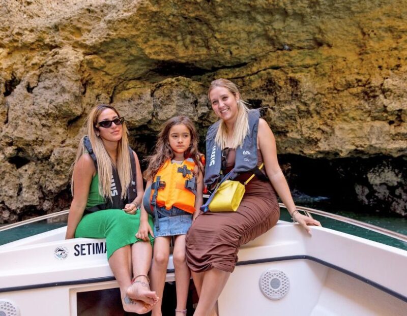 Private Tour 1h30 I Benagil´s Best Caves - Armação de Pêra - The Sum Up
