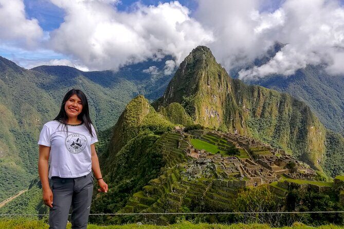 Private Tour 2 Days 1 Night Sacred Valley and Machupicchu by Train - A Taste of Peru’s Sacred Heart: A 2-Day Private Journey to Machu Picchu and Sacred Valley