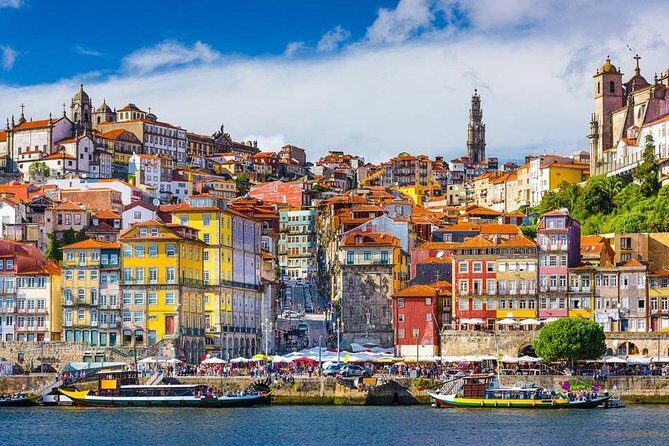 Private tour 2 days from 1 to 8 people to Porto - Aveiro- Nazaré- Óbidos - From Porto to the Coast and Beyond: Day Two’s Highlights