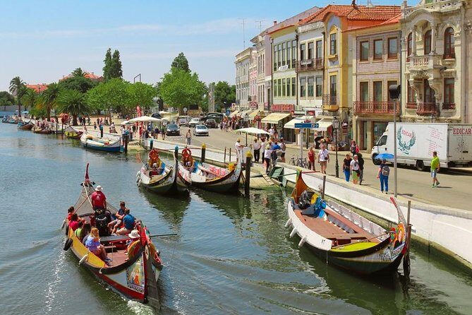 Private tour 3 days Fatima-Aveiro-Porto-Guimaraes-Braga-Santiago de Compostela - Who Should Consider This Tour?