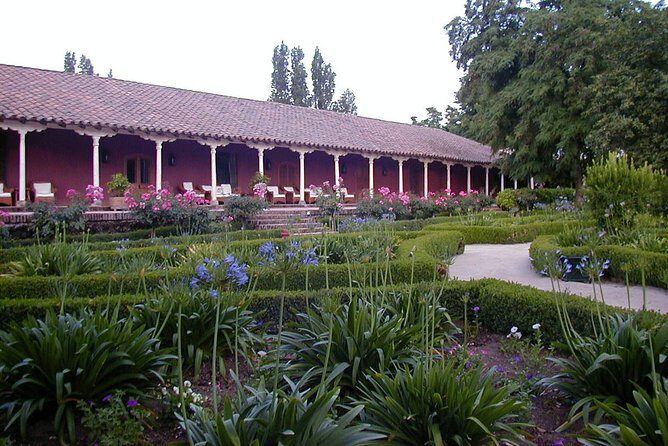 PRIVATE TOUR: 3 most famous wineries on 1 day from Santiago - Full Winetasting - Key Points