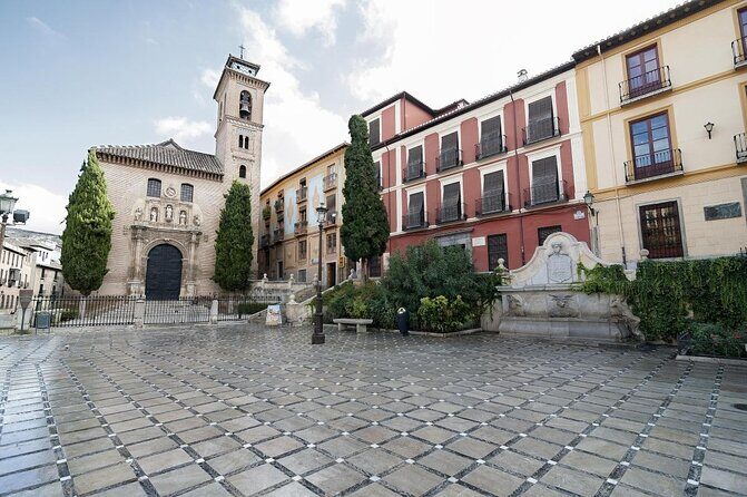 Private tour: 4 cultures, Granada in depth - Key Points