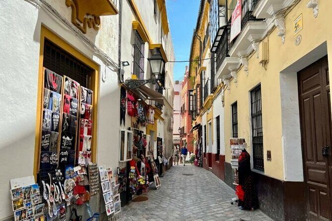 Private Tour Alcazar Seville Cathedral and Giralda Tower Climb - An In-Depth Look at the Tour Experience