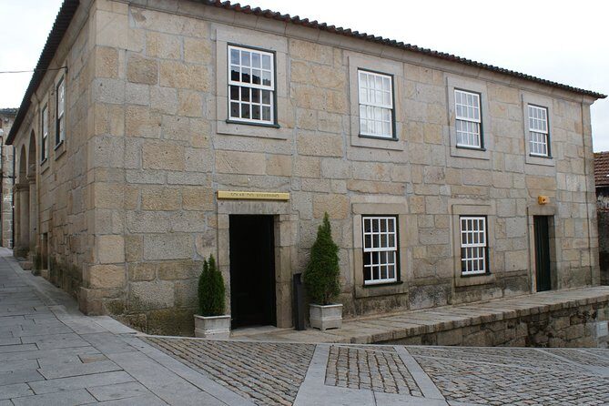 Private Tour Alvarinho (Melgaço and Monção) includes 3 wine tastings - How the Experience Feels in Practice