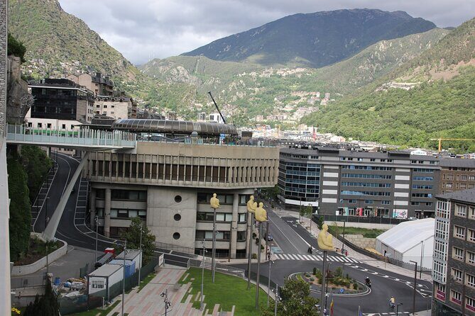 PRIVATE Tour Andorra la Vella: old town and commercial hub - FAQ