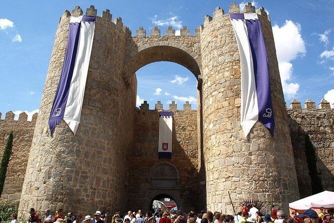Private Tour Ávila - Segovia from Madrid with Tapas Route - Exploring the UNESCO Cities of Ávila and Segovia