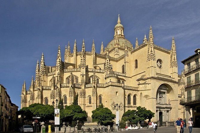 Private Tour Ávila - Segovia from Madrid with Tapas Route - Final Thoughts: Is This Tour Right for You?