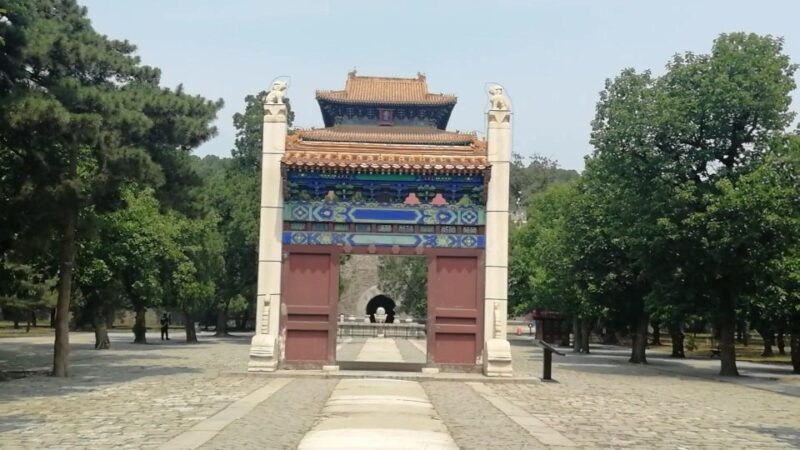 Private Tour: Badaling Great Wall and Dingling at Ming Tombs - Deep Dive into the Experience