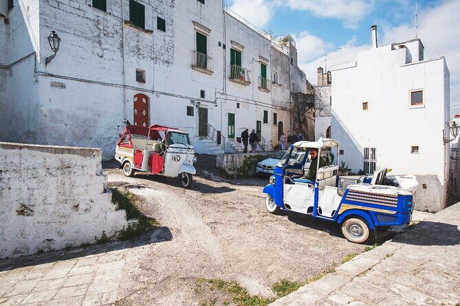 Private tour by Tuk Tuk of the Ostuni medieval quarter. - Key Points