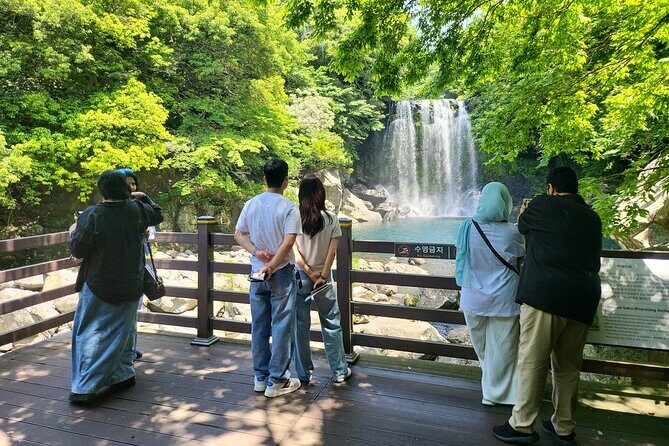Private Tour Cheonjeyeon Falls & Spirited Garden in Jeju Island - The Sum Up