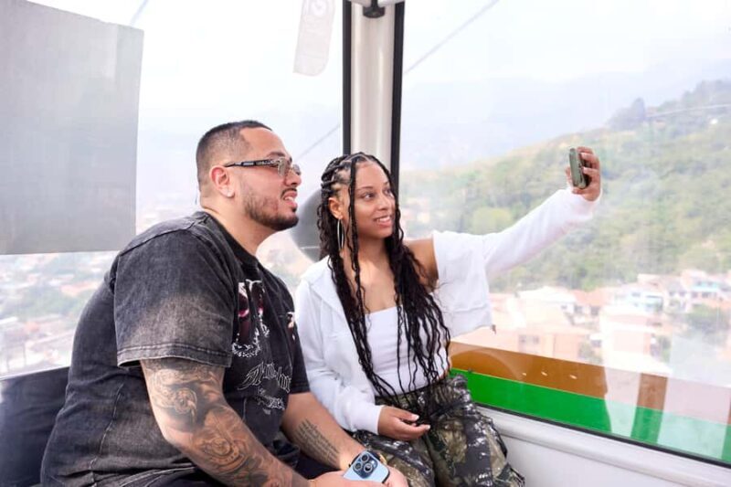 Private Tour Comuna 13 with Cable Car - What We Think About the Itinerary