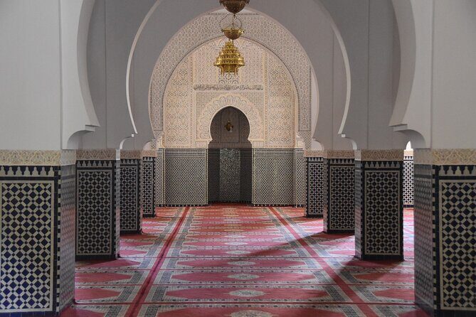 Private Tour: Day through Gibraltar and Morocco, Tangier from Seville - Who should consider this tour?