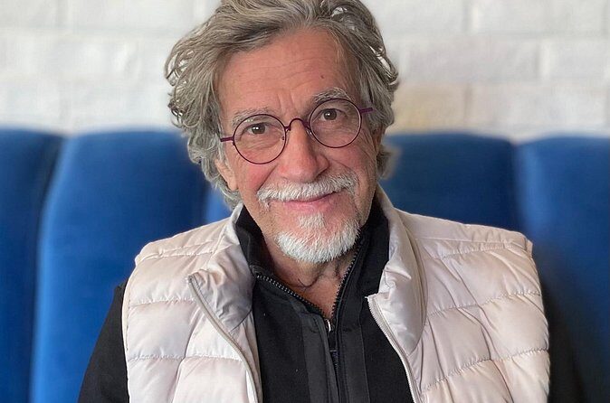 Private Tour DE Montreal EN Car with Certified Guide - The Experience: What Works Well