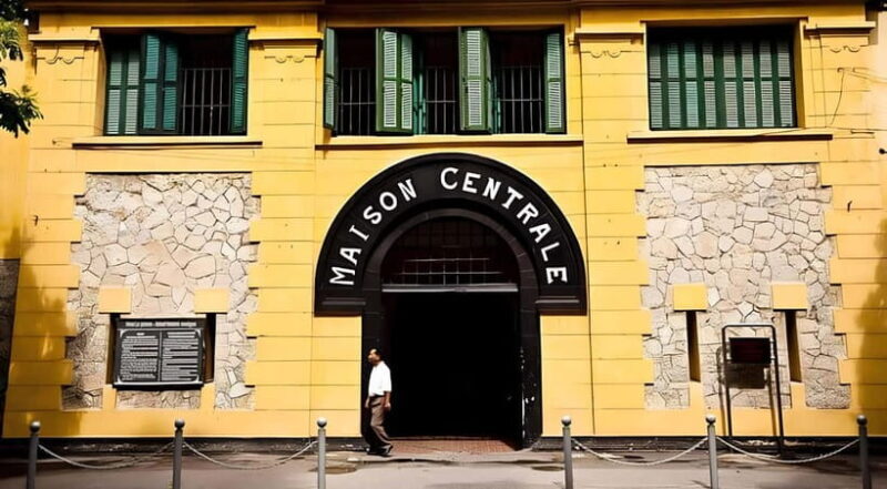 Private tour Discover All Ha Noi Famous Places in Half day - Key Points