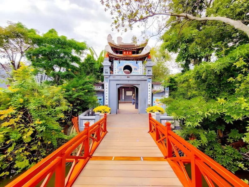 Private tour Discover All Ha Noi Famous Places in Half day - The Sum Up