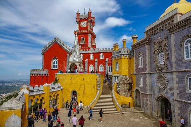 Private Tour: Discover the best of Sintra in 1 day avoiding queues - Exploring Sintra: A Closer Look at the Itinerary