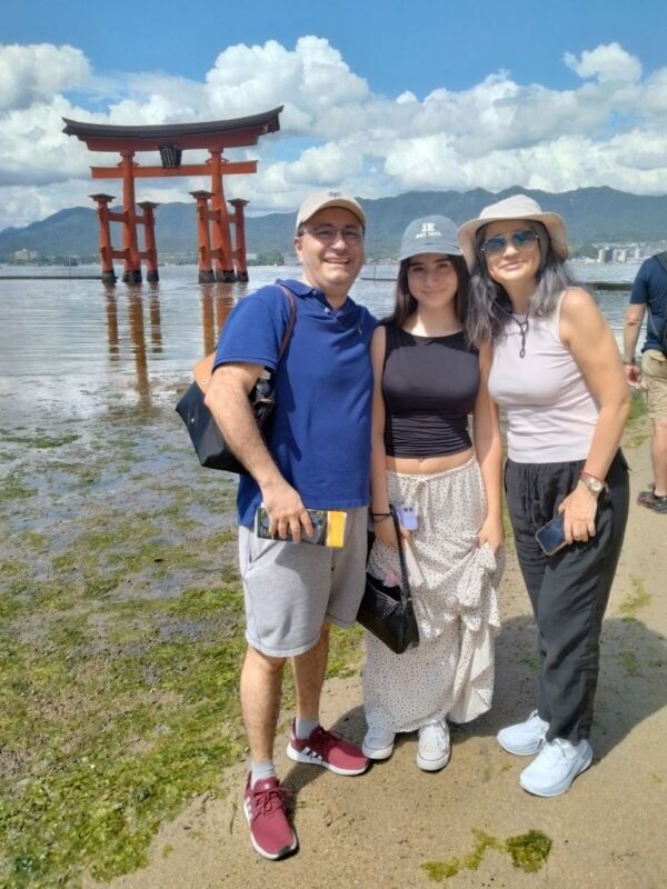 (PRIVATE TOUR) Explore MIYAJIMA in Half a Day - Start by choosing what matters most