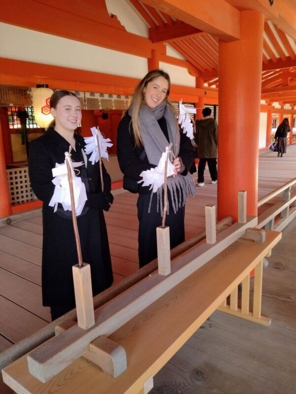 (PRIVATE TOUR) Explore MIYAJIMA in Half a Day - Walking, weather and the four-hour limit