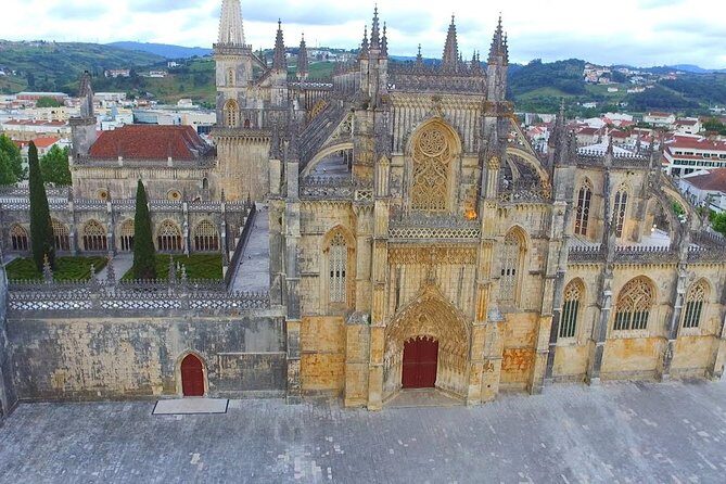 Private Tour Fatima-Batalha-Nazaré-Óbidos from Lisbon full day - Key Points