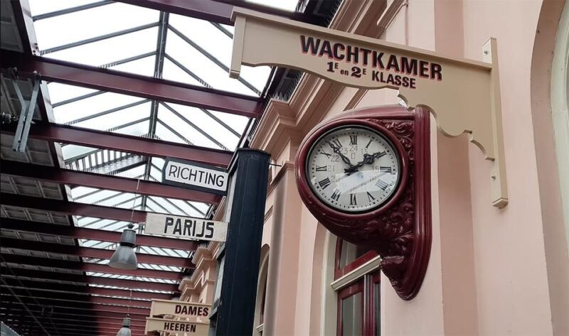 Private Tour from Amsterdam: De Haar Castle & Railway Museum - Who Should Consider This Tour?