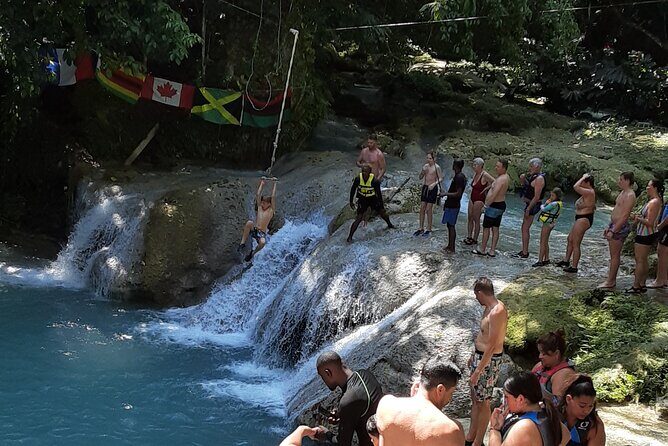 Private Tour from Falmouth to Ocho Rios Blue Hole and shopping - FAQs