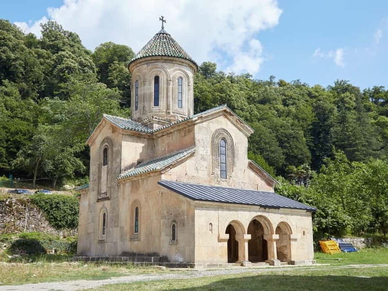 Private tour from KUTAISI: Bagrati, Gelati and Motsameta - Key Points