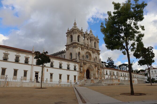 Private Tour from Lisbon to Porto  Your Journey, Your Adventure! - Frequently Asked Questions