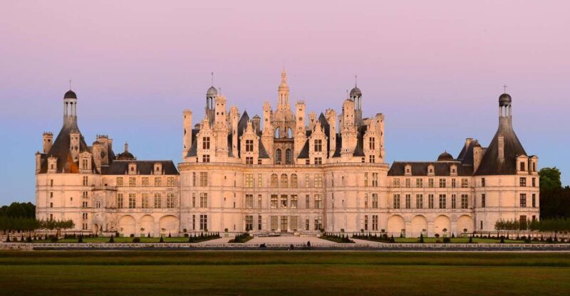 Private Tour from Paris to Loire Castles & Michelin Lunch - Key Points