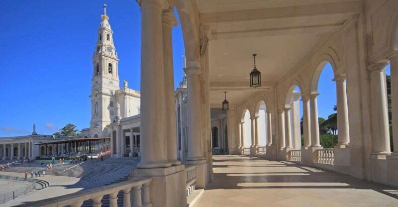 Private Tour from Porto to Fatima & Coimbra with Lunch - Who Should Consider This Tour?