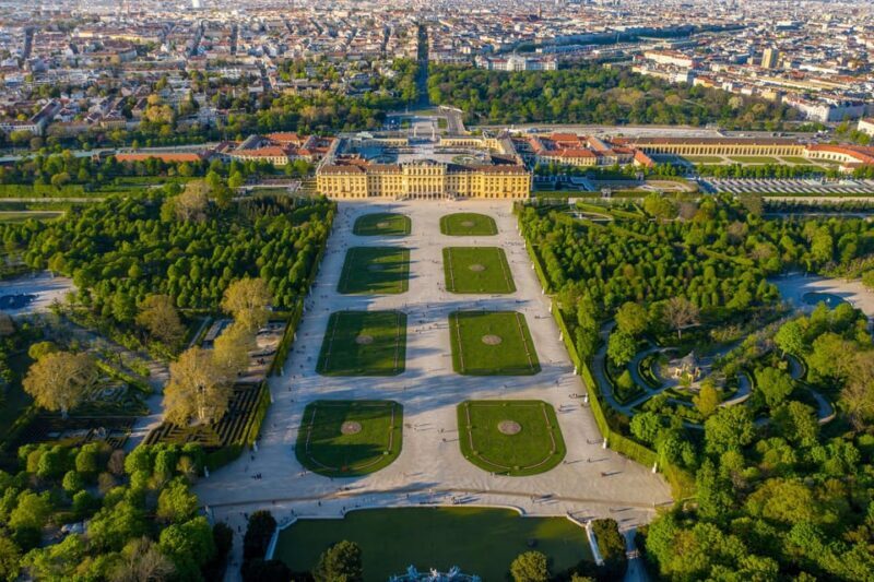 Private tour from Salzburg to Vienna and back in English - Who Should Book This Tour?