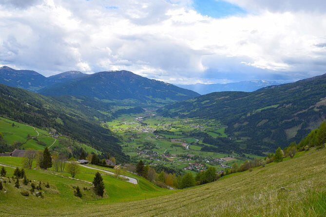 Private tour from Salzburg with the end of the tour in Venice - FAQ