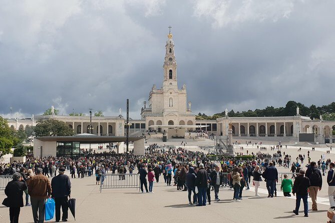 Private Tour Full Day Fátima - Porto - Óbidos - from Lisbon - In-Depth Review of the Full-Day Experience