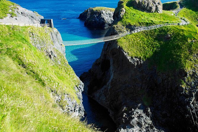 Private Tour: 'Game of Thrones' and Giants Causeway Full-Day Tour from Belfast - A Deep Dive into the Experience